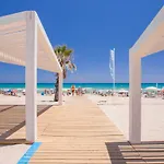 Apartment Near The Beach