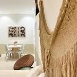Casa Intre