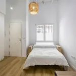 Urban Reformed Apartment With Ac