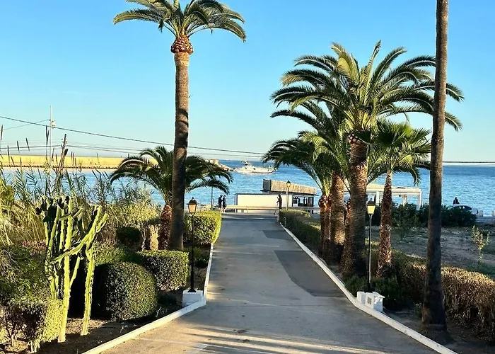 Appartement Face A La Mer Avec Parking Gratuit Libre D\'Acces