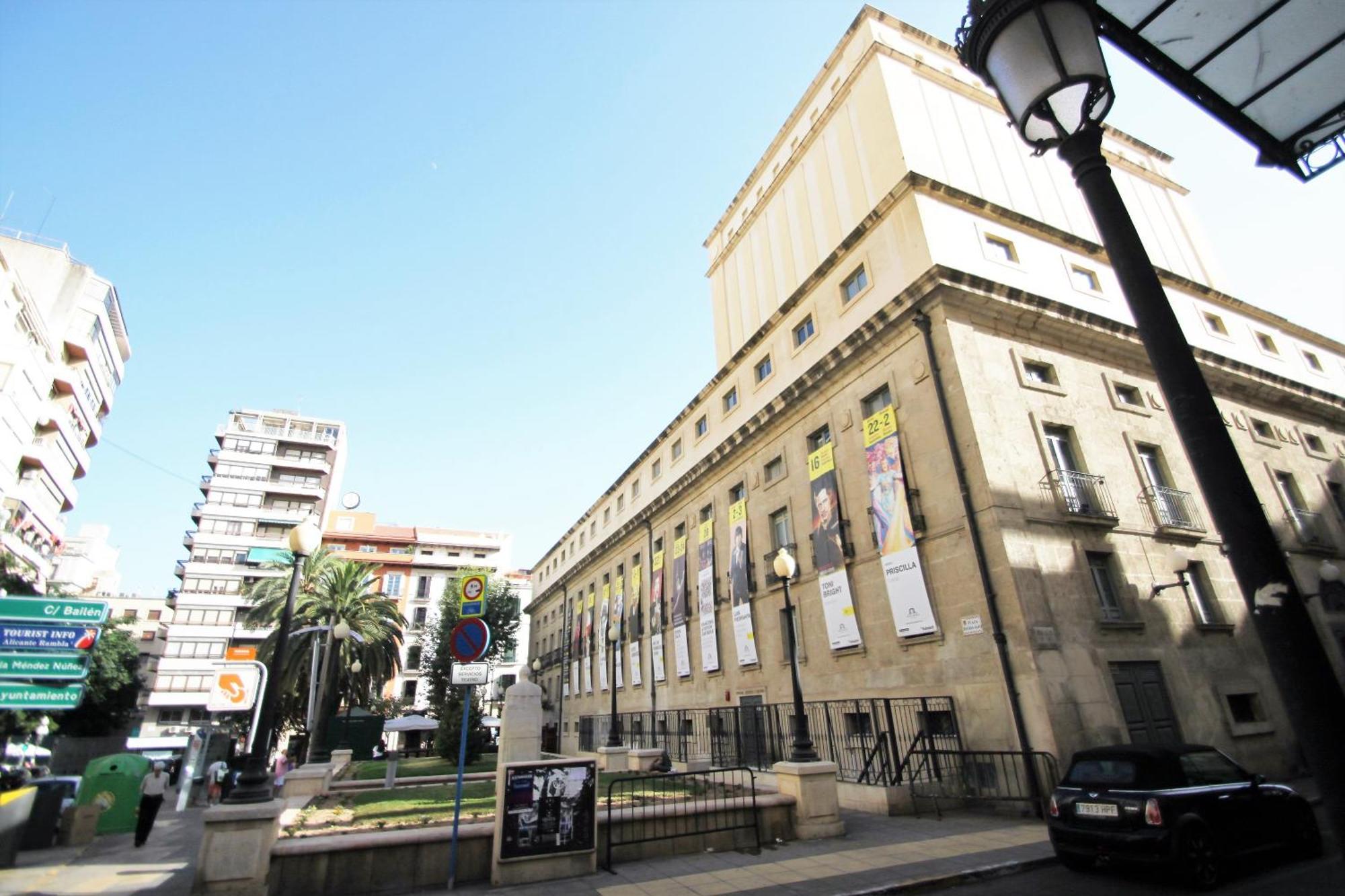 Casaturis Teatro Plaza A104 Apartment