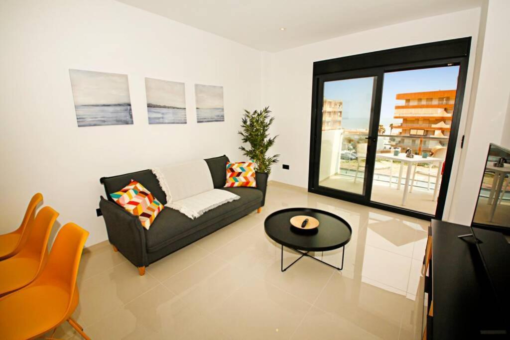 Sea Views With Ac And Pool Apartment