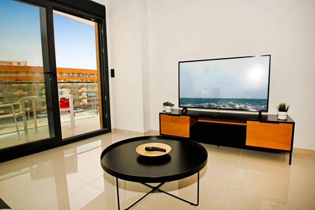 Apartment Sea Views With Ac And Pool *