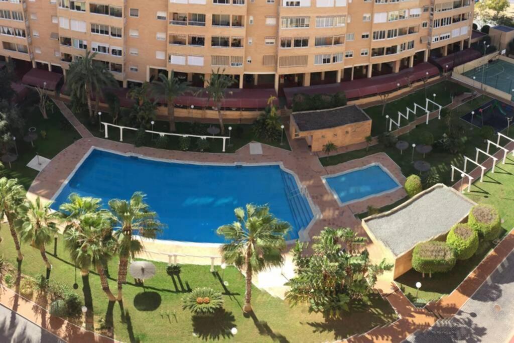 Beautiful With Swimming Pool And Huoneisto Alicante