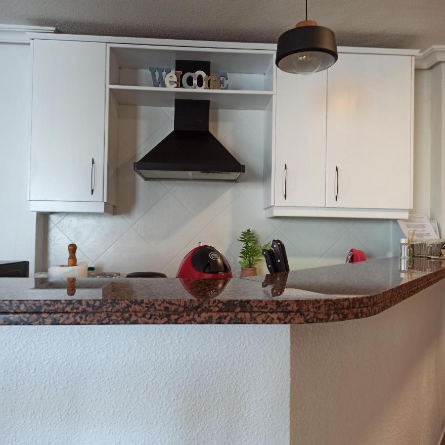Appartement En 1ª Linea Con Piscina *