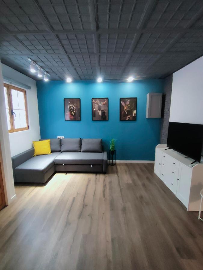Lol Apartment *