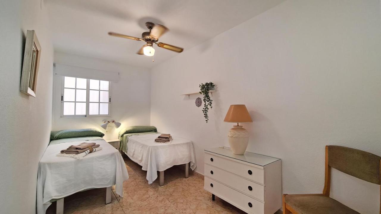 Beachside Apartment *