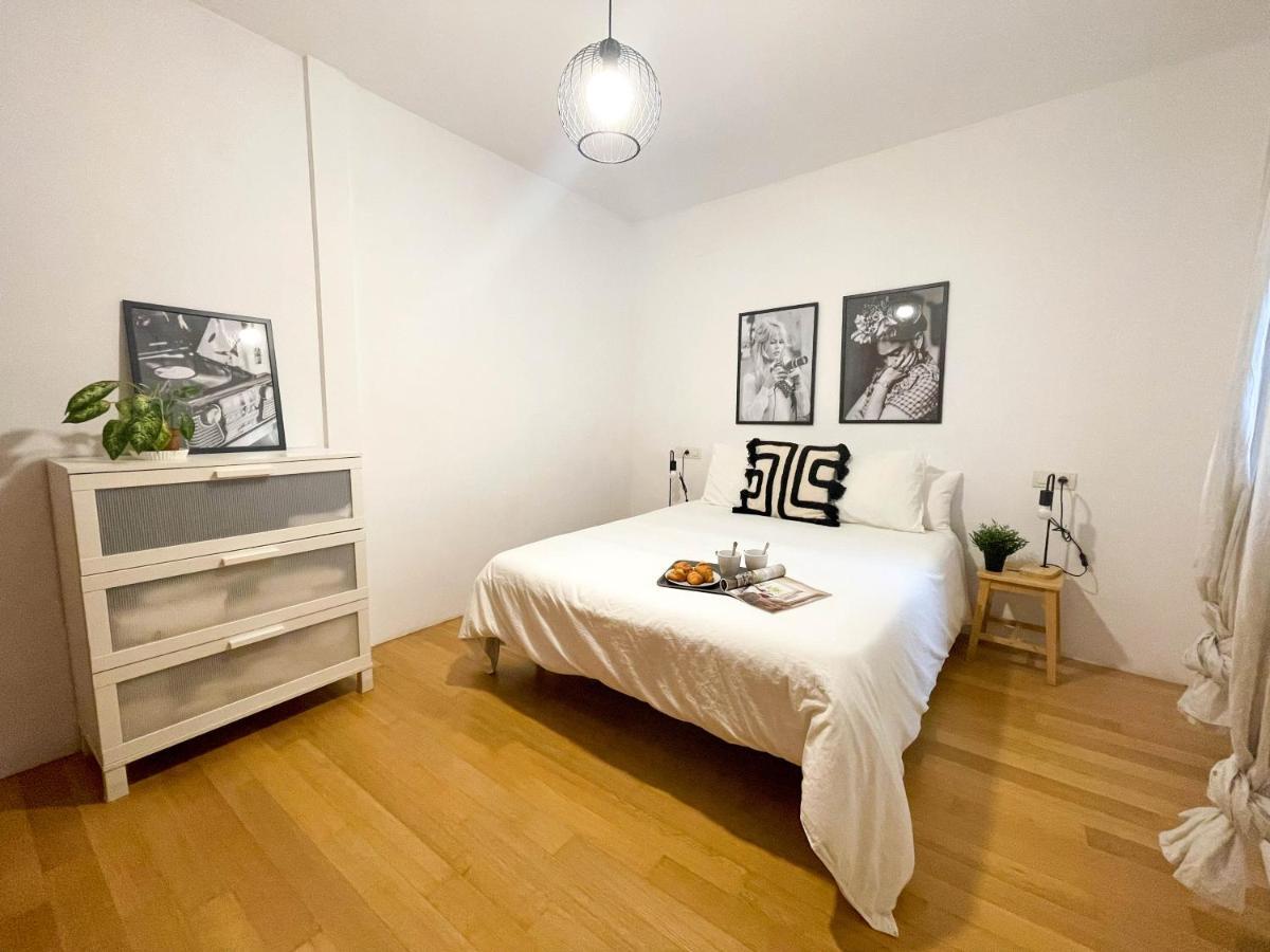 Con Encanto En Pleno Casco Antiguo Apartamento