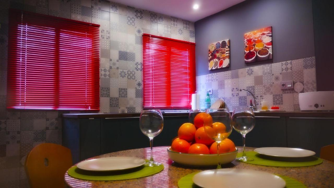With Terrace And Sea View Apartment