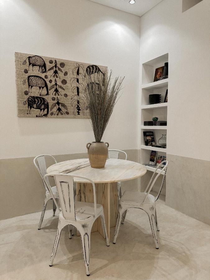 Casa Intre *