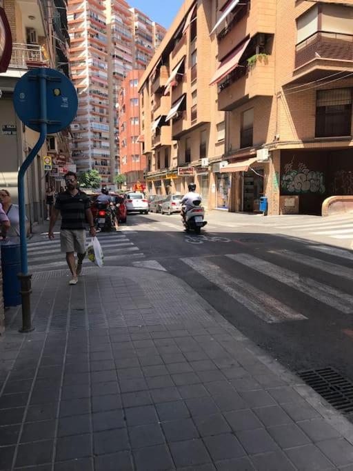 Apartamento Aitana.esta A 2 Km De La Playa Andando * Alicante