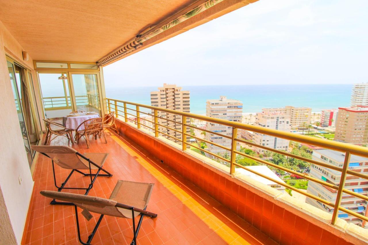 Vistas Al Mar: Beachfront Getaway With Pool And Sports Facilities *
