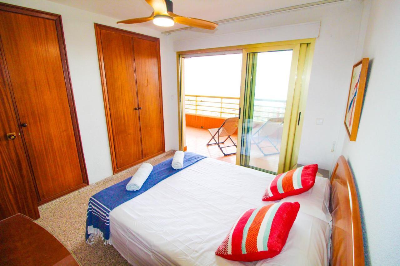 Vistas Al Mar: Beachfront Getaway With Pool And Sports Facilities *
