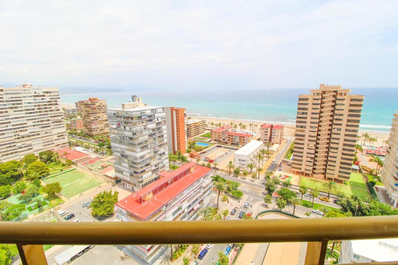 Vistas Al Mar: Beachfront Getaway With Pool And Sports Facilities *