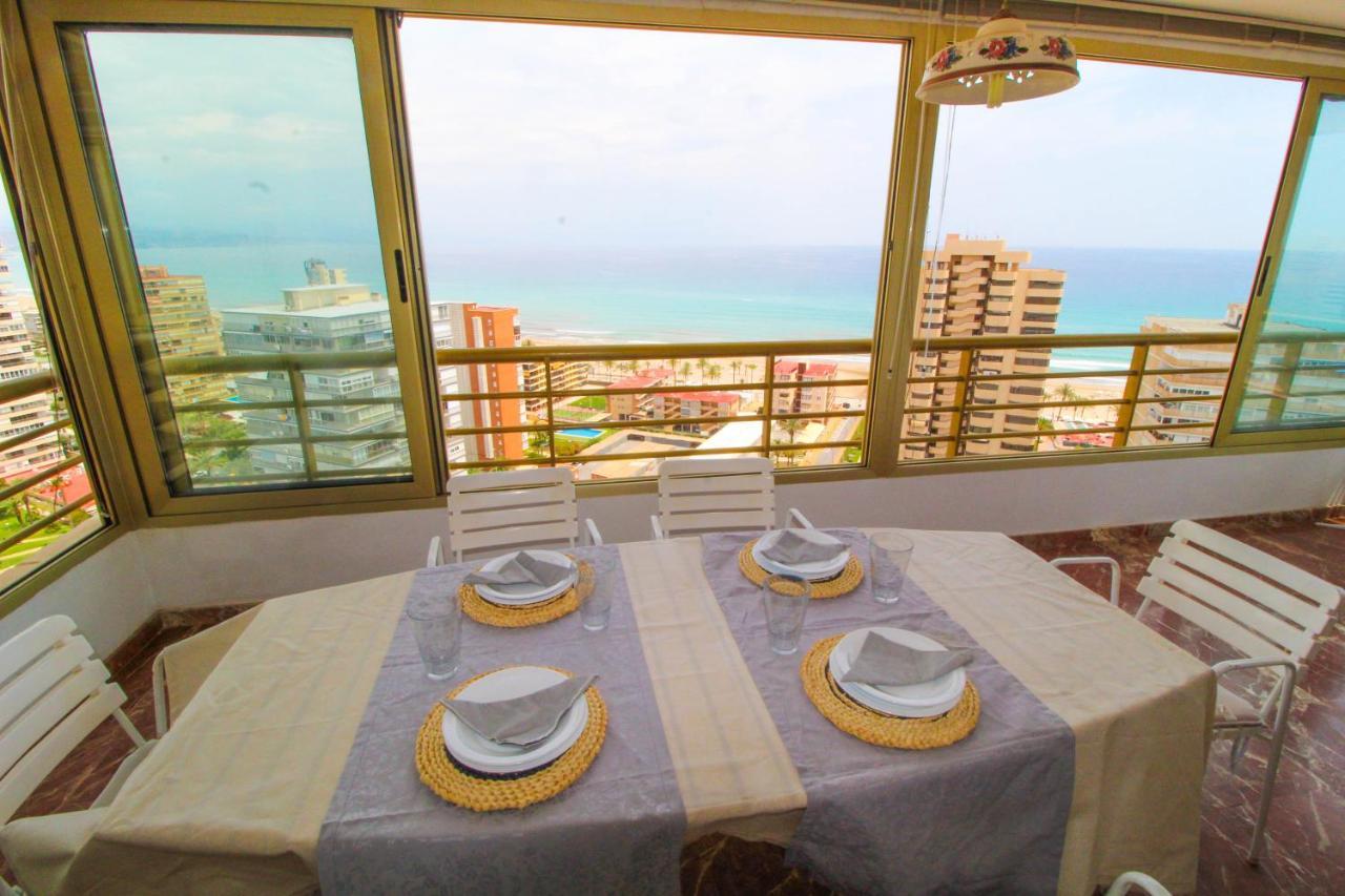 Vistas Al Mar: Beachfront Getaway With Pool And Sports Facilities Apartment *