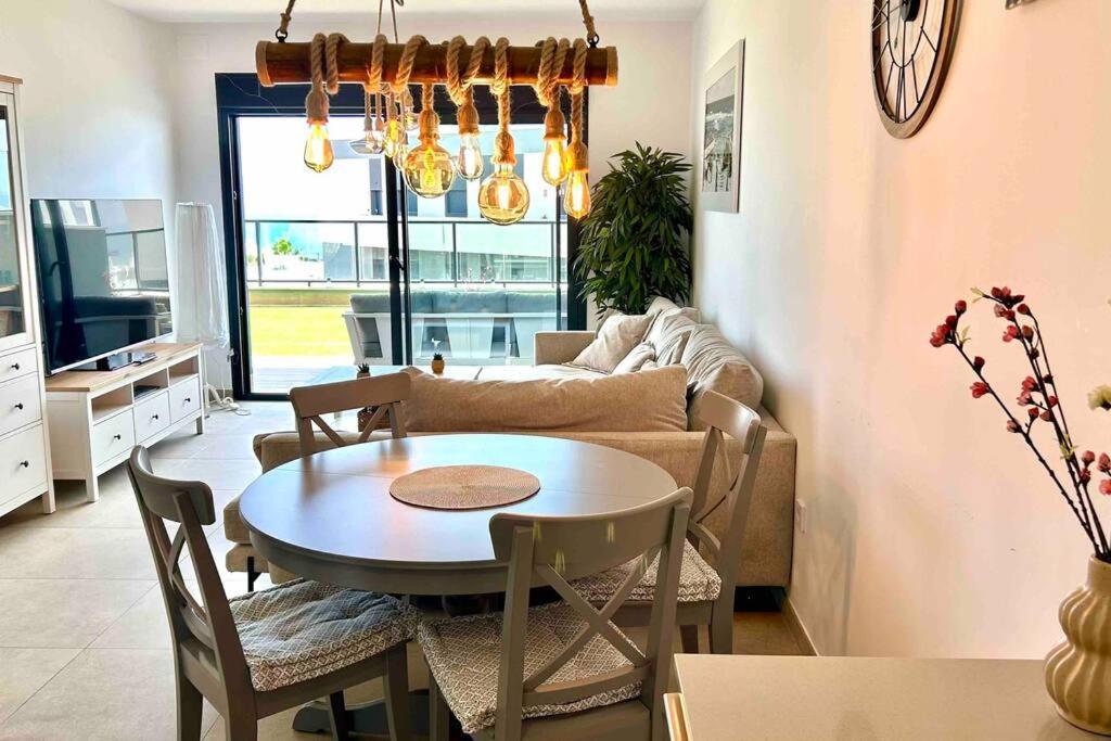 13 Iconic Vista Playa Apartment