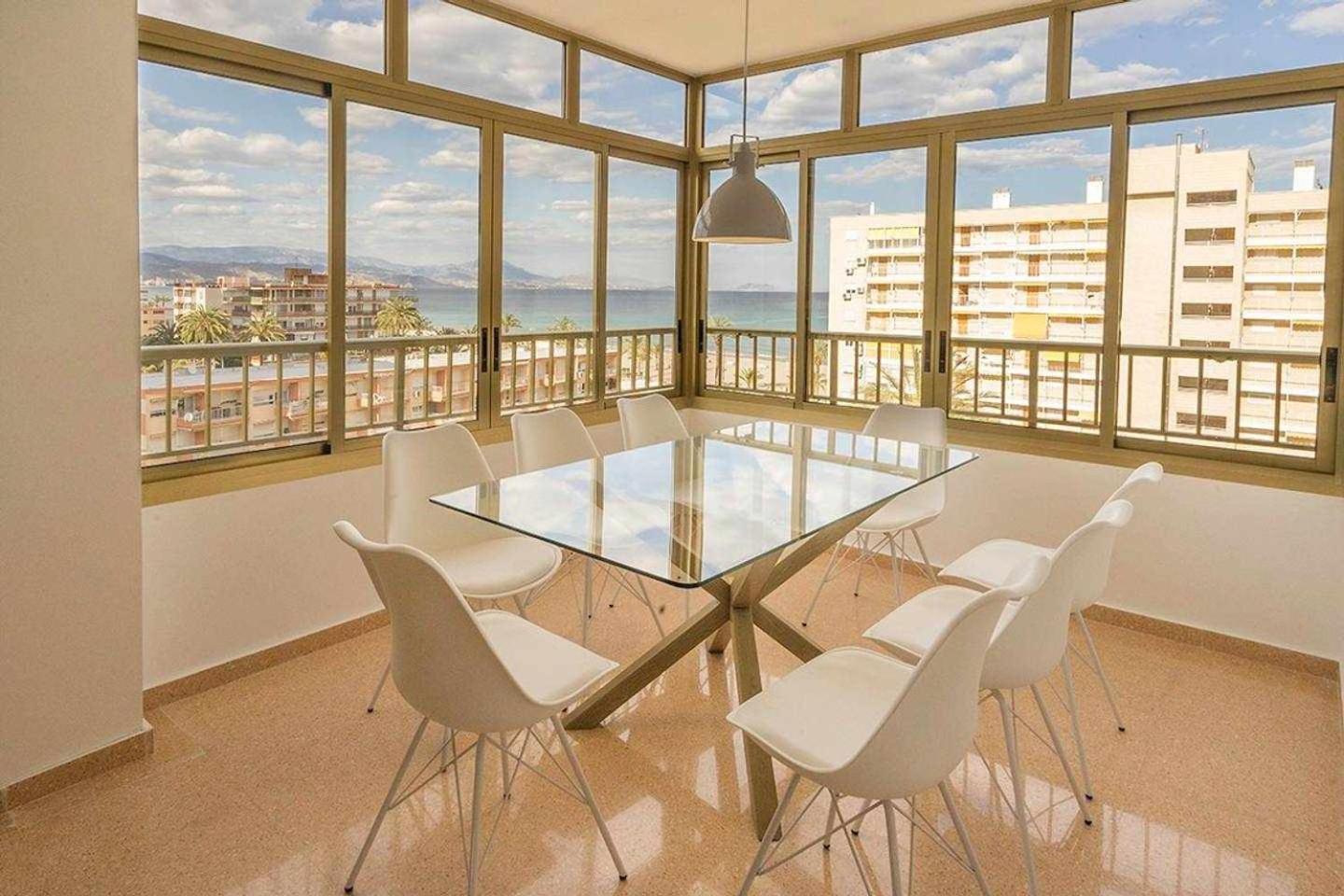 Apartamento Maria Luisa 8 Pax * Alicante