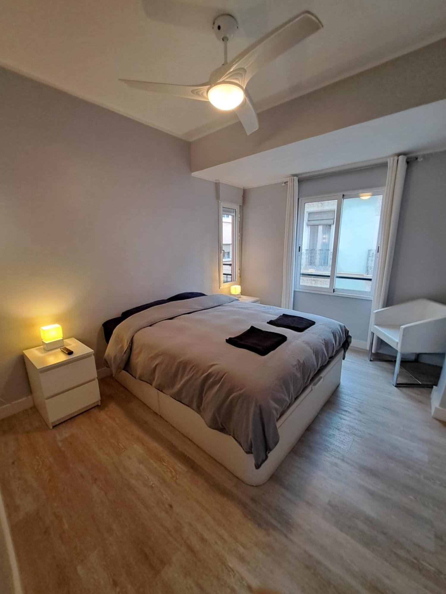 Modern 2 Bedroom Corner Unit In The Heart Of Appartement Alicante