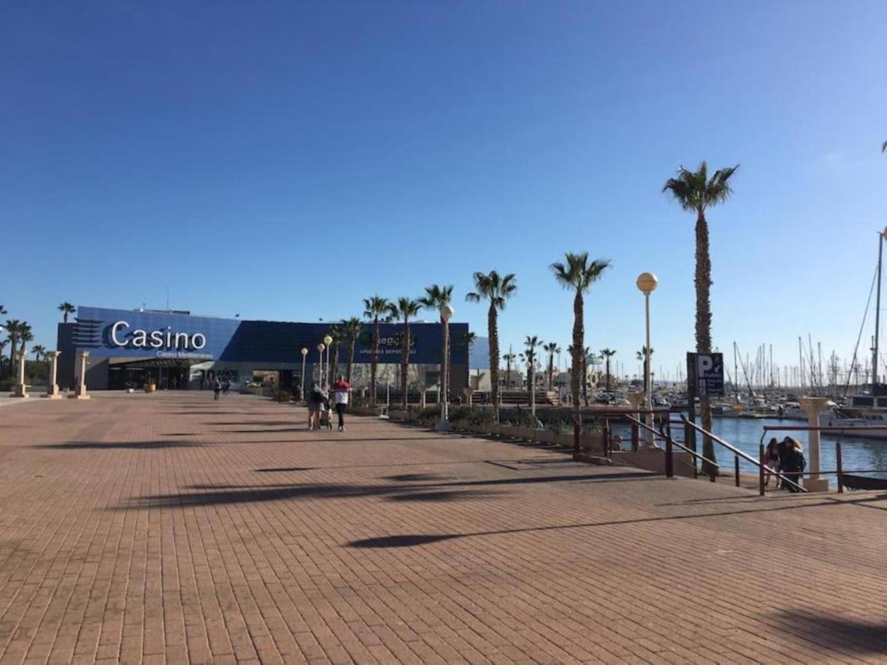 Apartamento Modern In Center Alicante