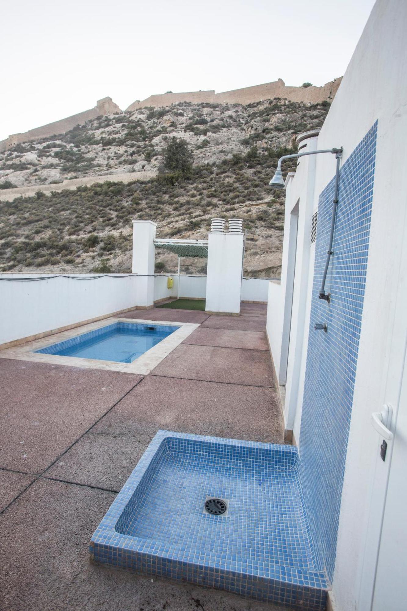 Apartment Unique Apt. W/pool- Across The Beach-wifi-a/c Alicante