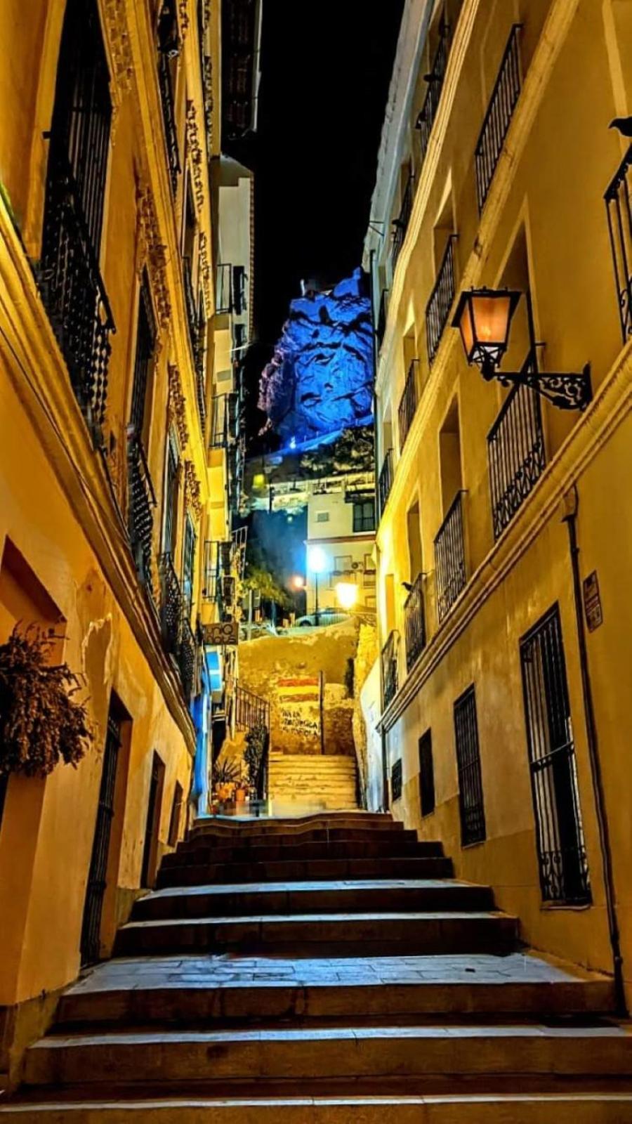 Uniq Flats * Alicante