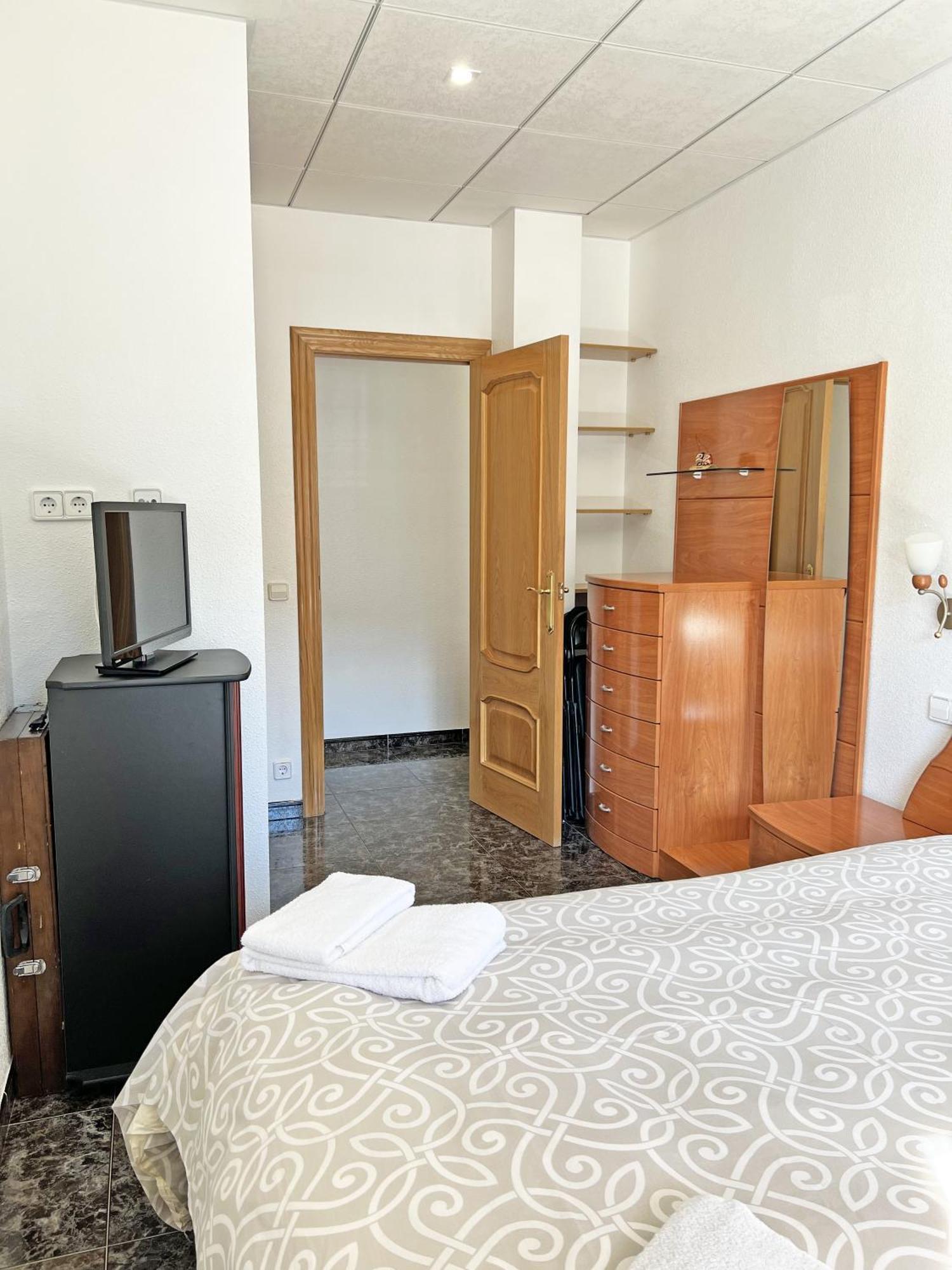 Apartment A 100m De La Playa. 2 Hab. A/c *