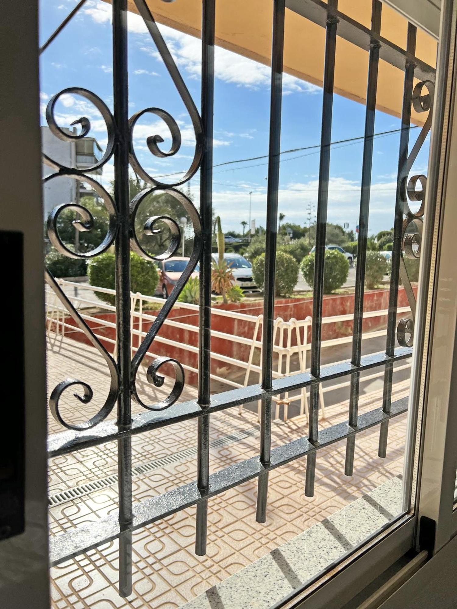 Apartment A 100m De La Playa. 2 Hab. A/c *
