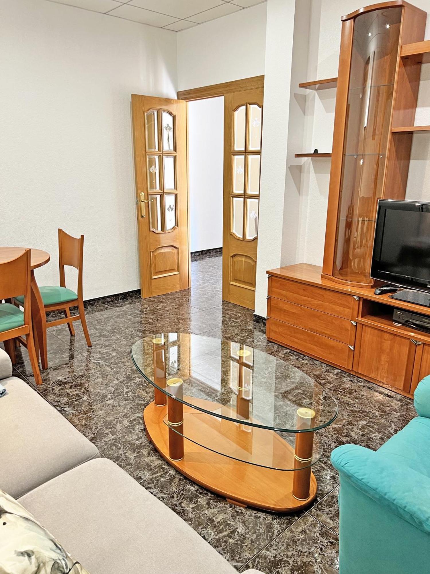 A 100m De La Playa. 2 Hab. A/c Apartment
