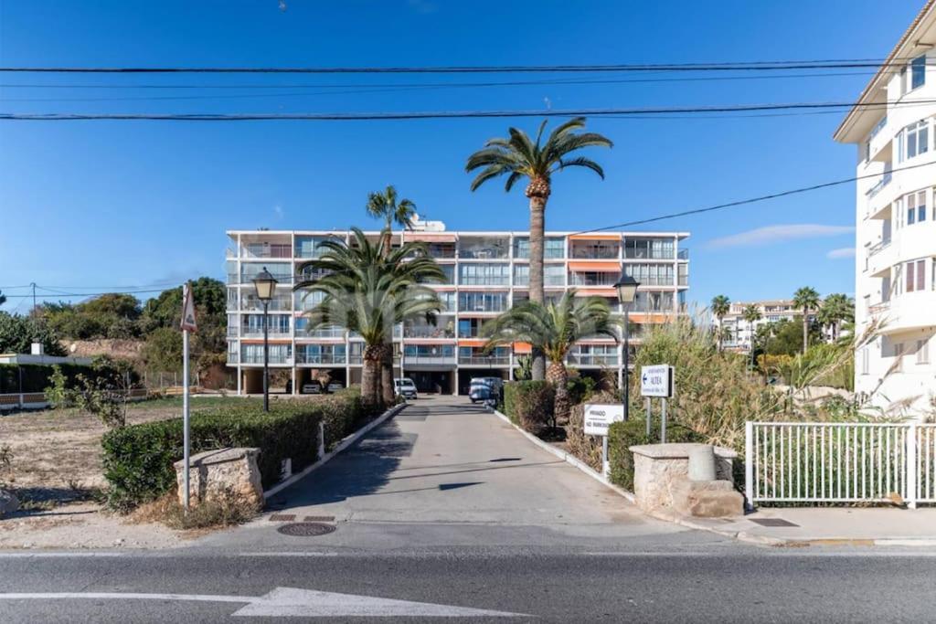 Apartment Face A La Avec Parking Gratuit Libre D'acces