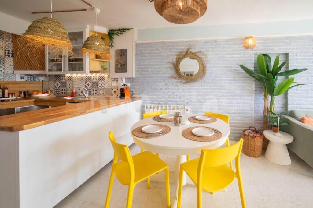 Apartment Face A La Avec Parking Gratuit Libre D'acces *