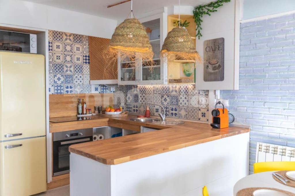 Apartment Face A La Avec Parking Gratuit Libre D'acces