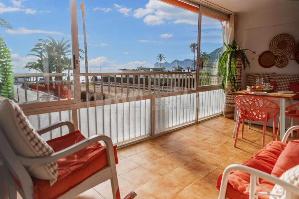 Apartment Face A La Avec Parking Gratuit Libre D'acces