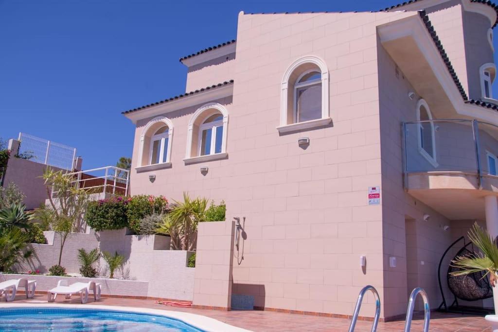 Villa Lumi *