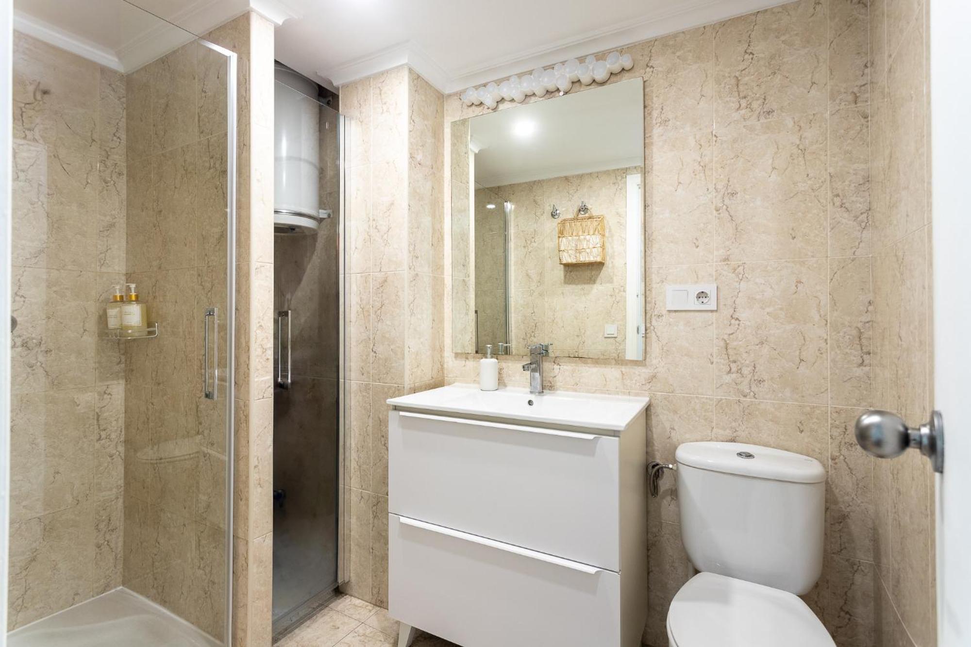 Alohalacant Piso Nuevo En La Playa Y En El Ayuntamiento Appartement *