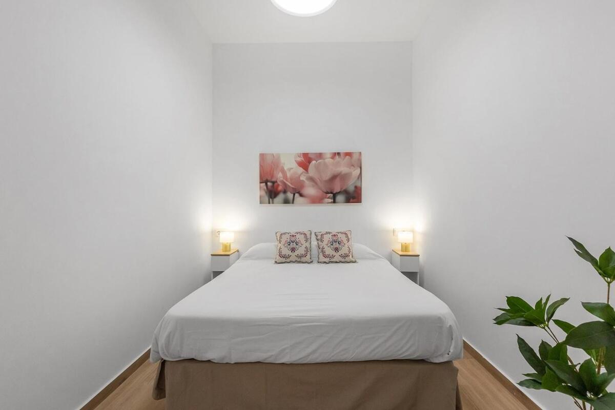 Apartment Urban Chic Oasis With Ac, Private Pool And Wifi *
