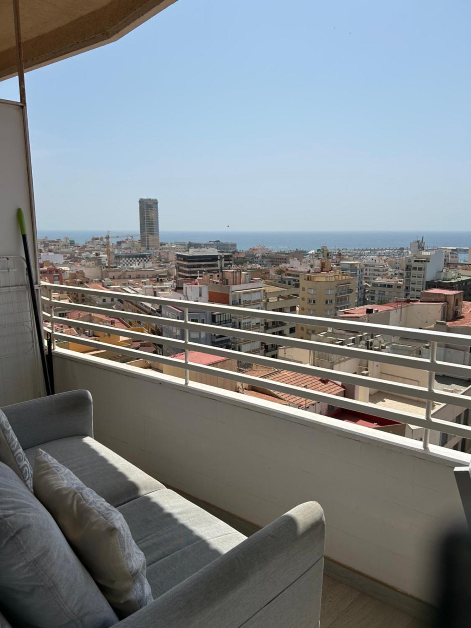 Apartment In The Center, & Sea Views