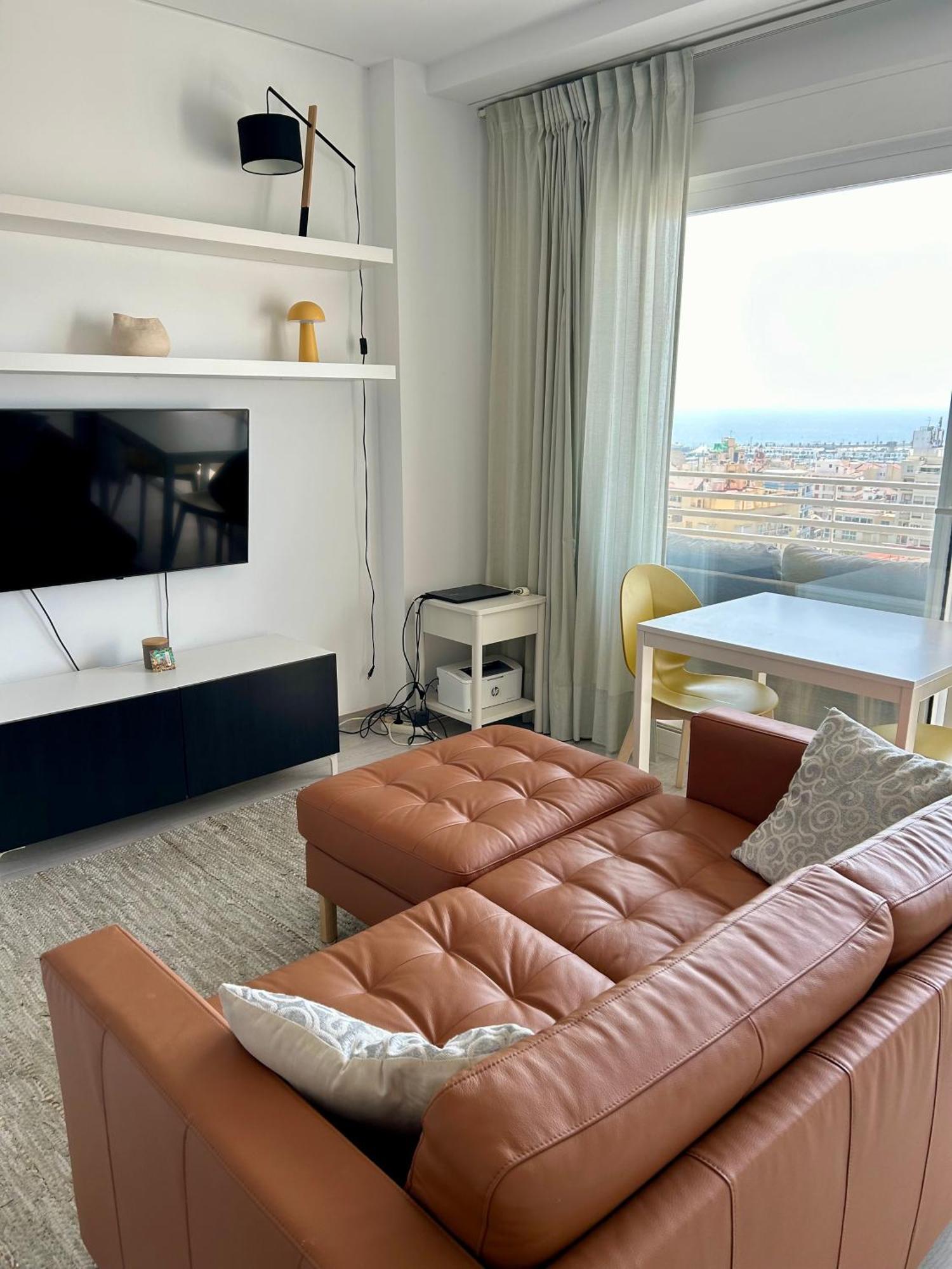Apartment In The Center, & Sea Views
