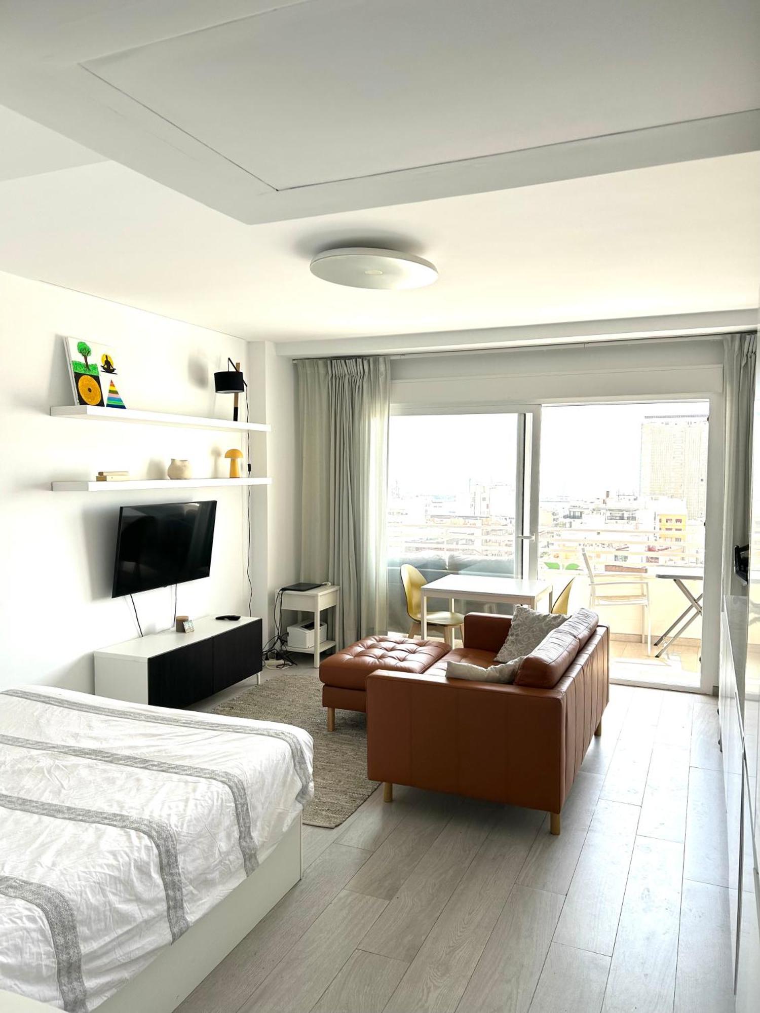 Apartment In The Center, & Sea Views *