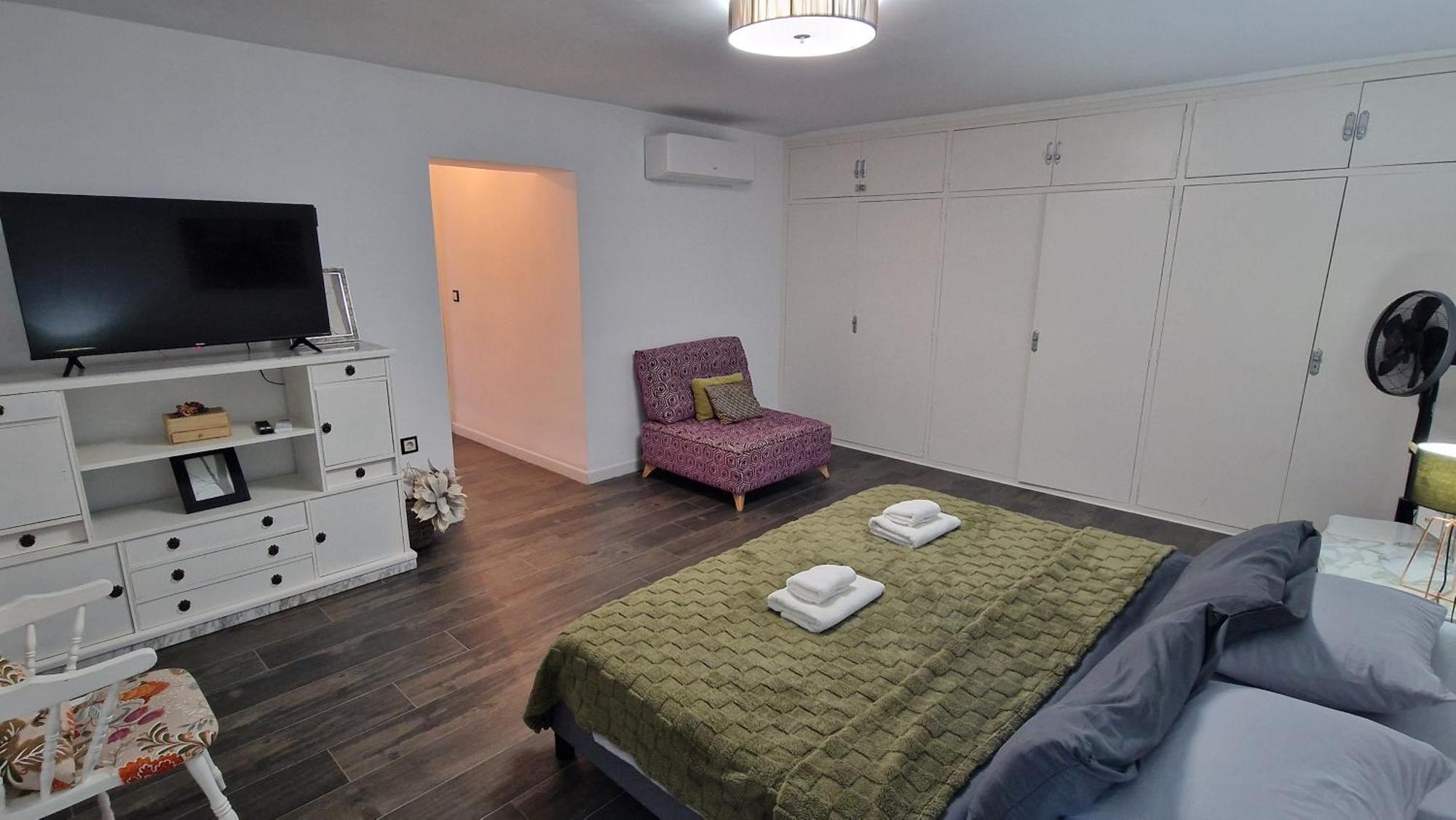 Appartement Stylish & Fully Furnished 3 Bedrooms Flat -4 Min Walk To Beautiful *