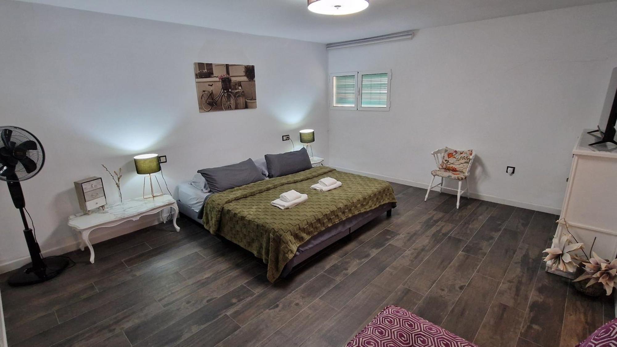 Stylish & Fully Furnished 3 Bedrooms Flat -4 Min Walk To Beautiful Appartement