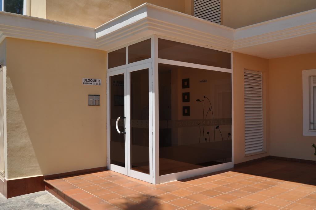 Apartamentos Kasa25 Golf & Beach Hoyo 18 *