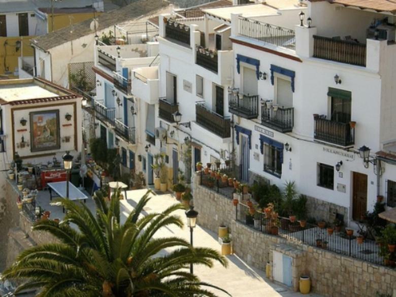 - Abad Appartement Alicante