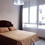 Alicante Centre ,Plage Et Quartier Anime,Wifi ,Climatisation