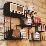 Habitacion Privada En Alojamiento Diferente Y Con Calidad En El Centro De Alicante!