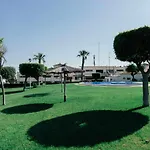 Stunning 2 Bedroom Apartment With Pool View