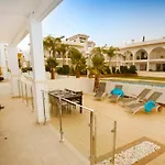 Fortuna 34 - Luxury Home With Terrace, Ac And Pool