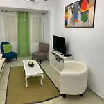 Delightful 3 Bedroom Apartment With Terrace E1Ev