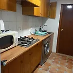 Clavelina Economy Room