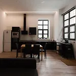 D10 - Piso luminoso, silencioso, acogedor y céntrico