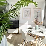 Apartamento En 1ª Linea Con Piscina